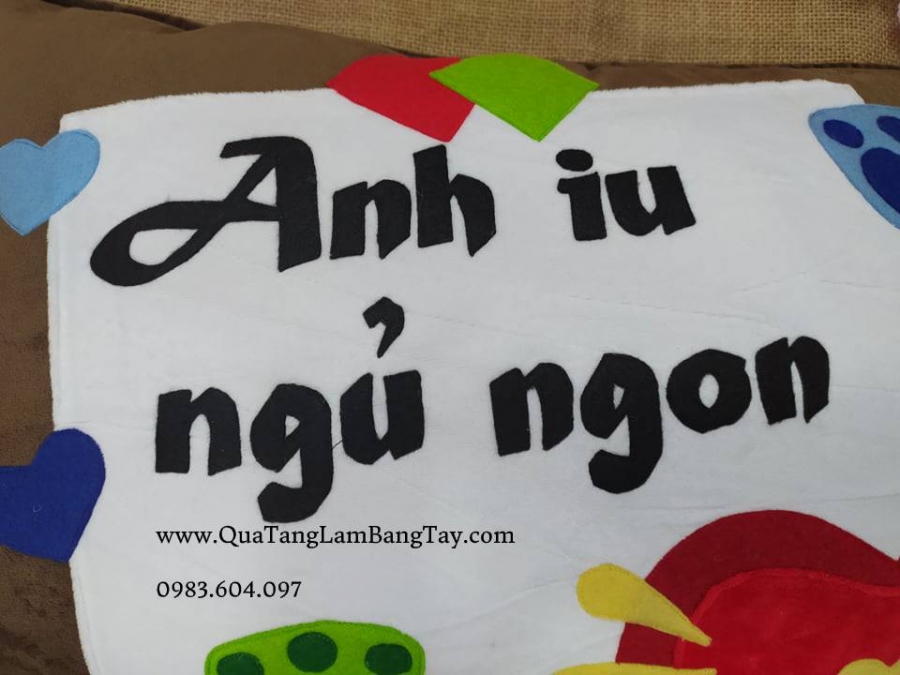 gối handmade tặng chàng